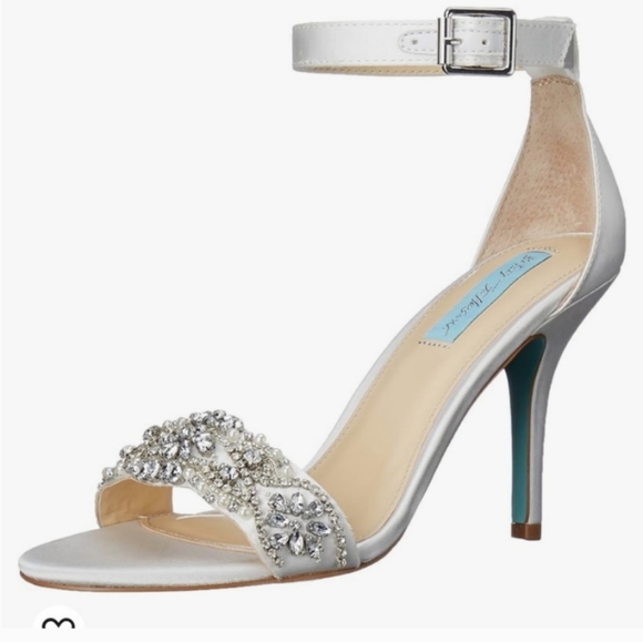 Betsy Johnson white satin embellished with rhinestone and pearls - Picture 2 of 12